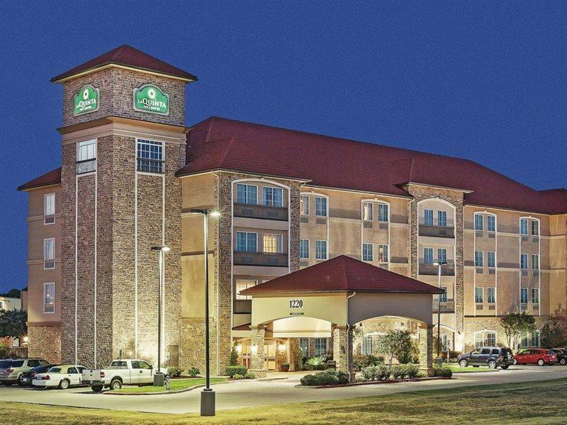 La Quinta By Wyndham Allen At The Village Exterior photo