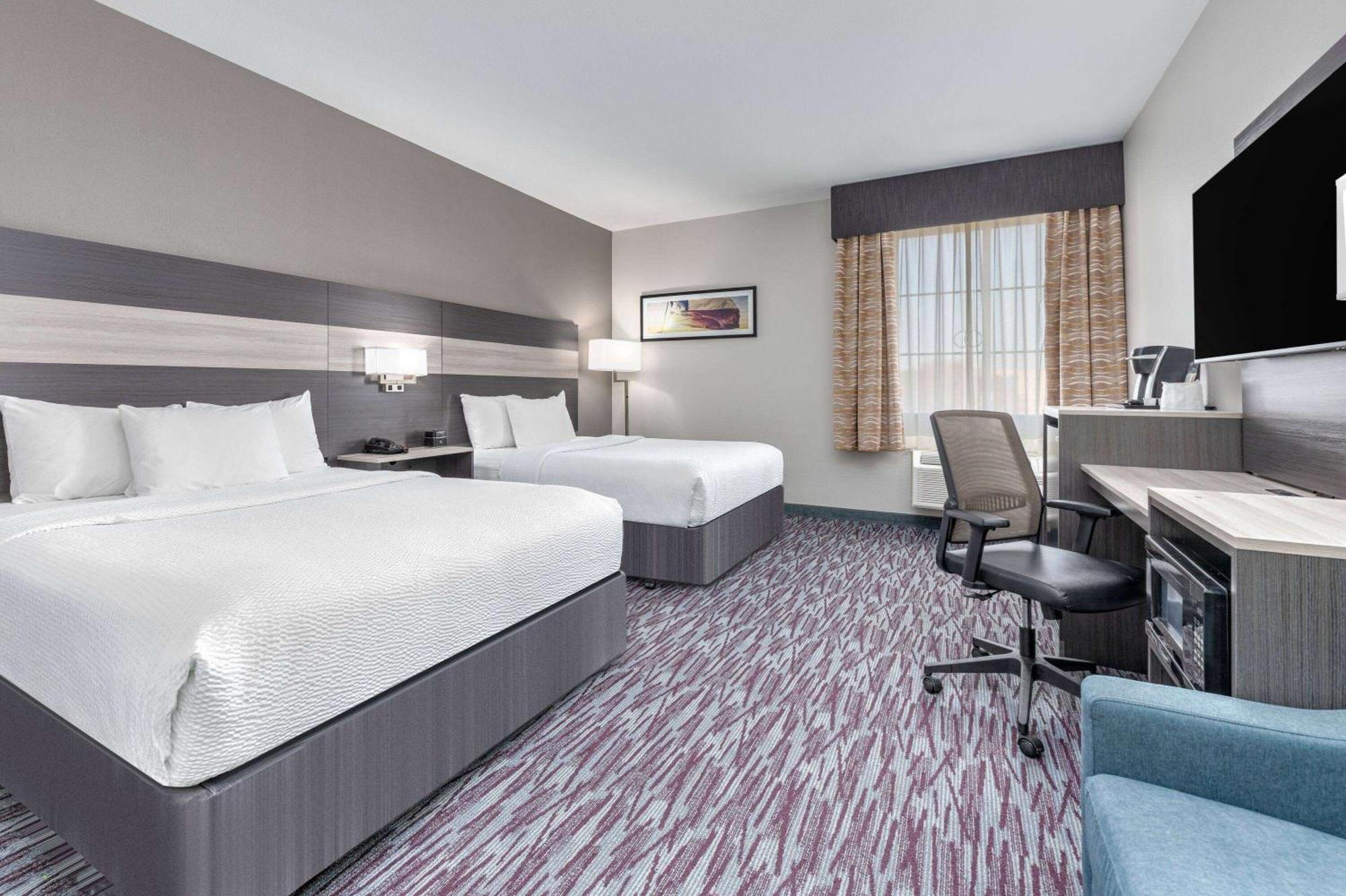 La Quinta By Wyndham Allen At The Village Exterior photo